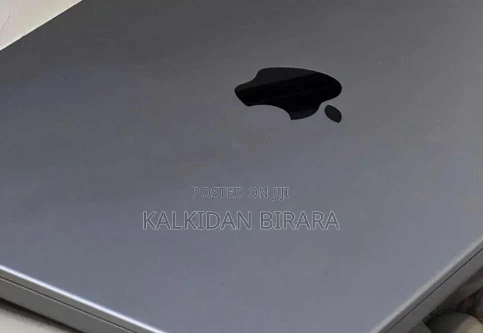 New Laptop Apple MacBook Pro 2021 M1 32GB Apple M1 Pro SSD 512GB