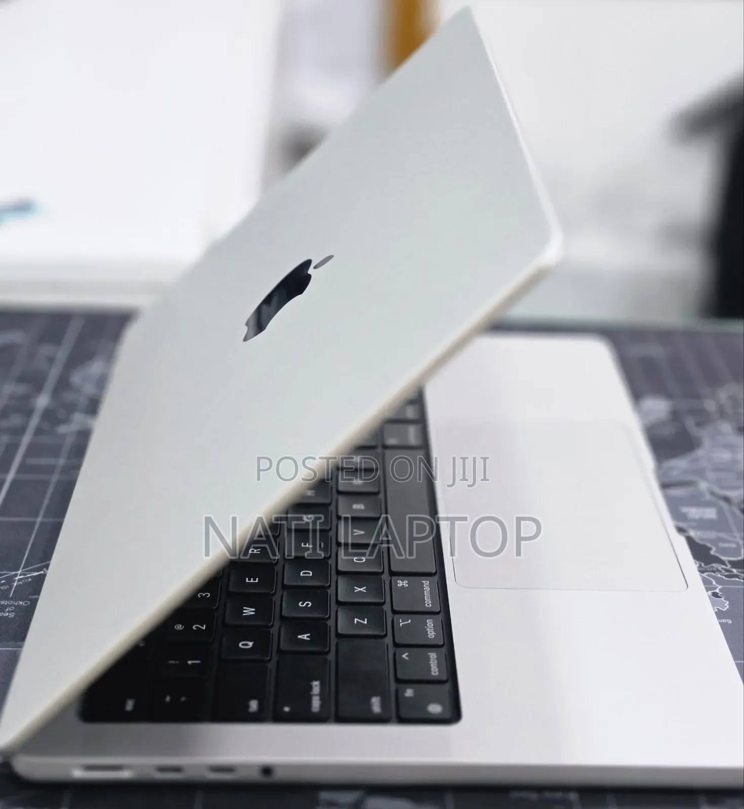 New Laptop Apple MacBook Pro 2024 M4 24GB Apple M4 Pro SSD 512GB