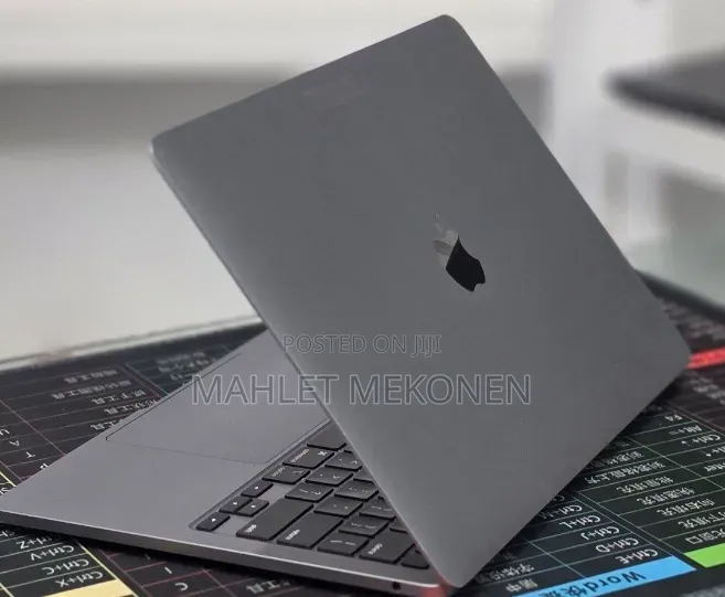 New Laptop Apple MacBook Air 2020 M1 16GB Apple M1 Pro SSD 512GB