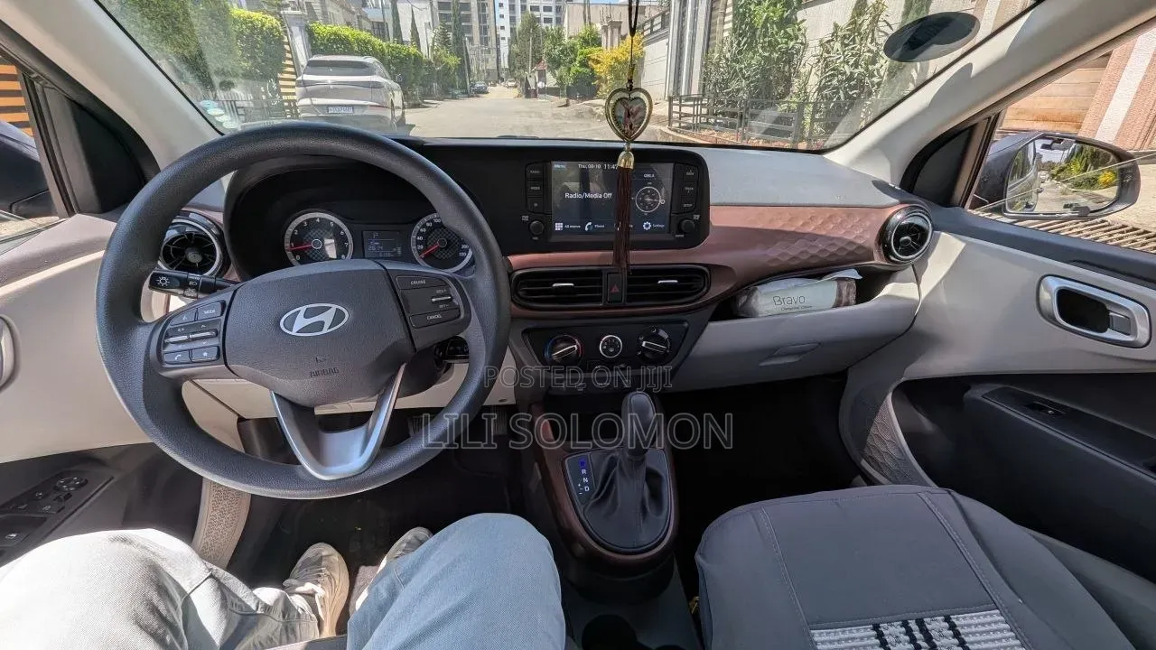 Hyundai I10 2024 Gray