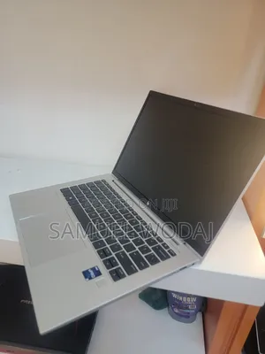 New Laptop HP EliteBook 840 G9 16GB Intel Core i5 SSD 512GB