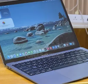 New Laptop Apple MacBook 16GB Apple M1 SSD 512GB