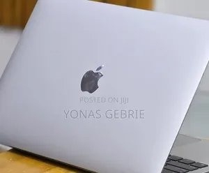 New Laptop Apple MacBook 8GB Apple M1 SSD 256GB