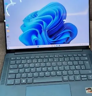 New Laptop Lenovo 16GB AMD Ryzen 7 SSD 512GB