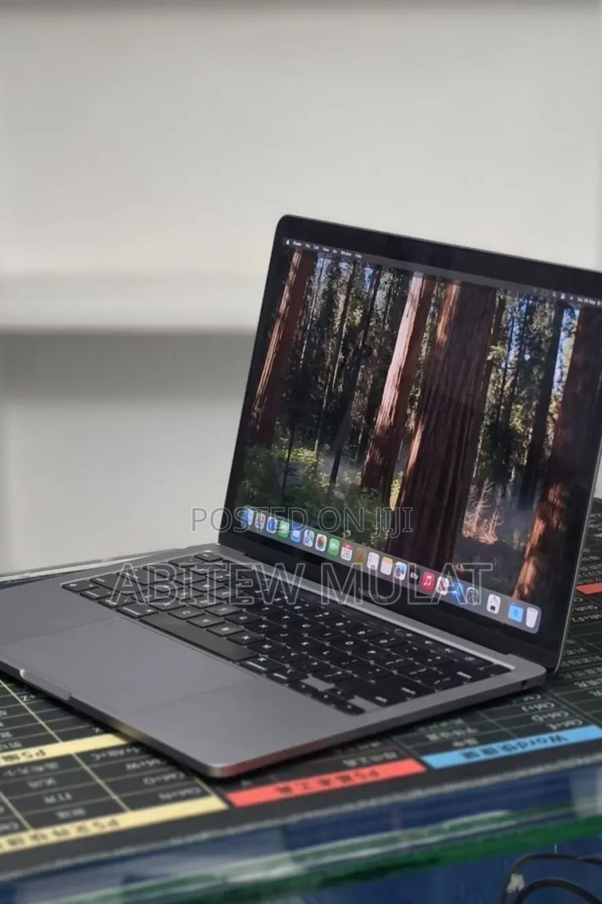 New Laptop Apple MacBook Pro 2021 M1 32GB Apple M1 Pro SSD 1T