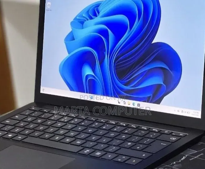 New Laptop Microsoft Surface Laptop 4 16GB Intel Core i7 SSD 512GB