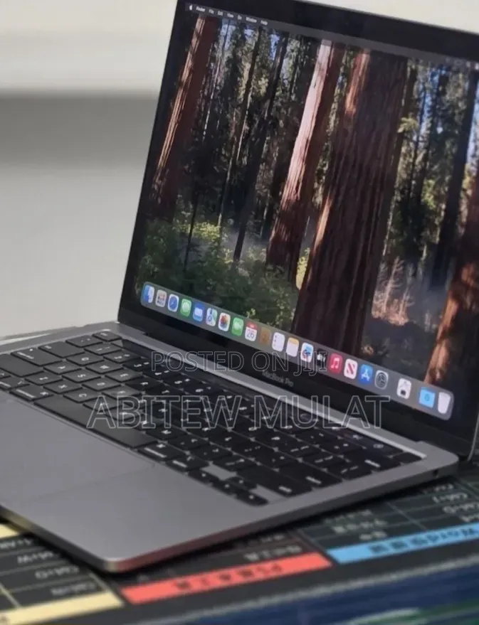 New Laptop Apple MacBook Pro 2021 M1 32GB Apple M1 Pro SSD 1T