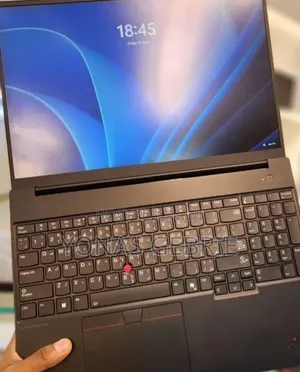 New Laptop Lenovo 16GB Intel Core Ultra 7 SSD 512GB