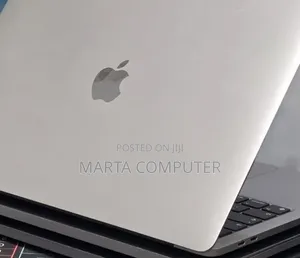 New Laptop Apple MacBook Pro 2020 M1 8GB Apple M1 SSD 512GB