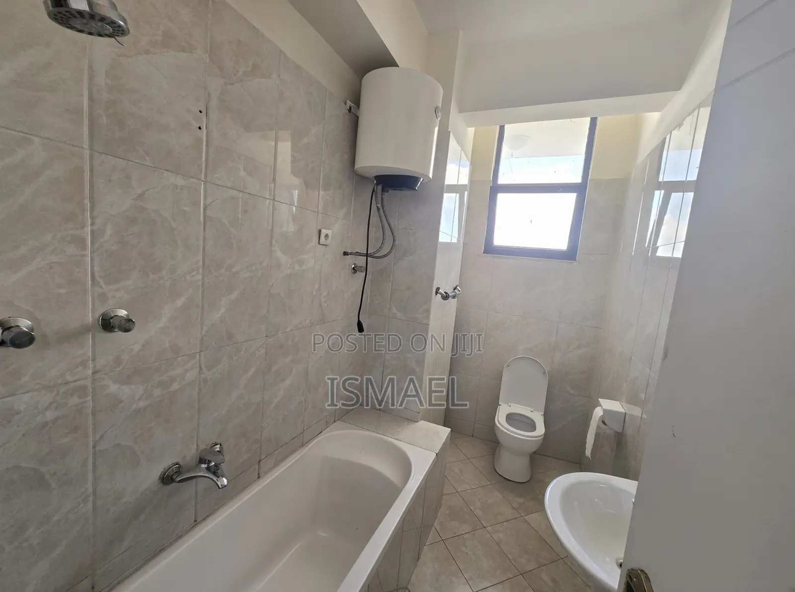 3bdrm Apartment in Yeka for sale