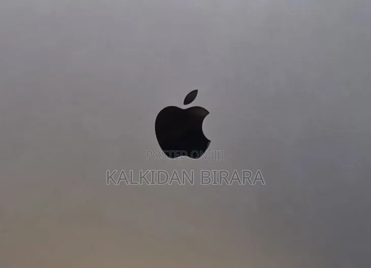New Laptop Apple MacBook Pro 32GB Apple M1 Pro SSD 512GB