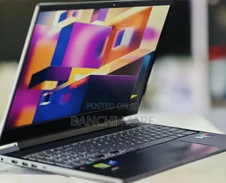 New Laptop HP Victus 16 16GB Intel Core i7 SSD 512GB