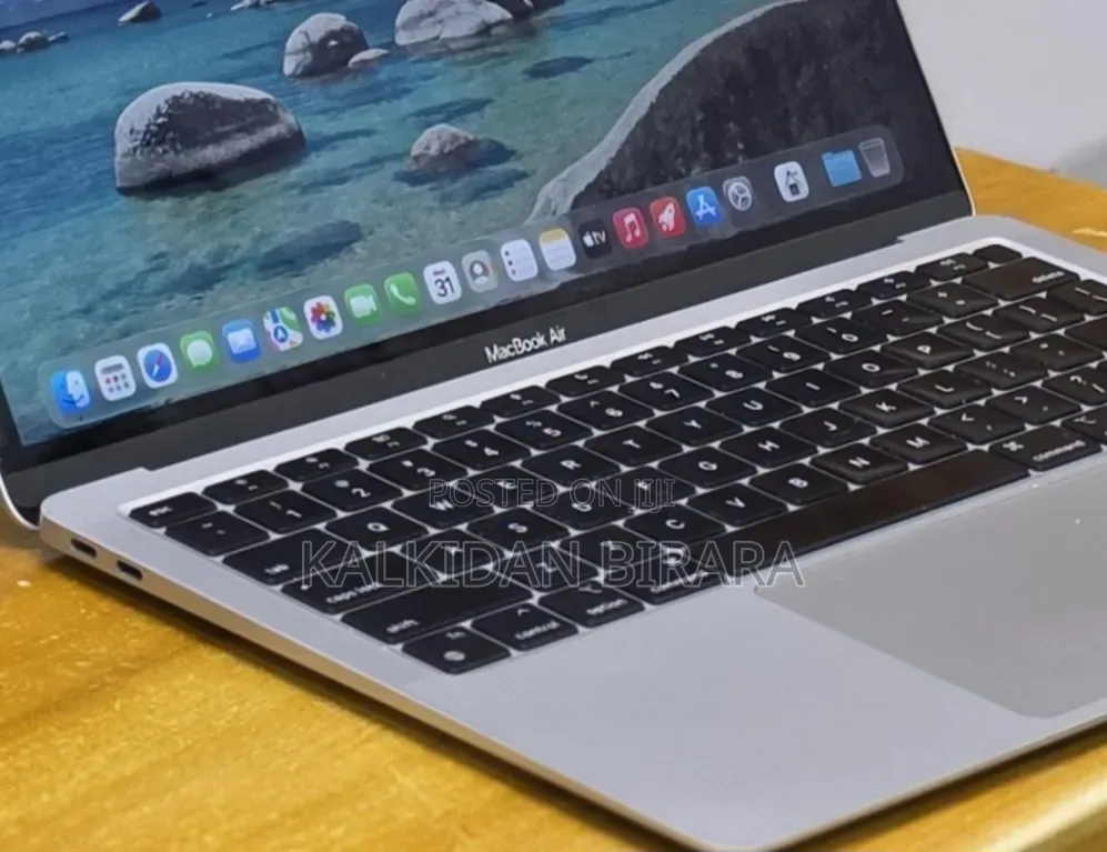 New Laptop Apple MacBook Air 2020 M1 8GB Apple M1 SSD 256GB