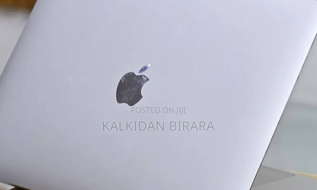 New Laptop Apple MacBook Air 2020 M1 8GB Apple M1 SSD 256GB