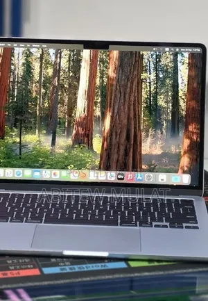 New Laptop Apple MacBook Air 2025 M4 16GB Apple M4 SSD 256GB