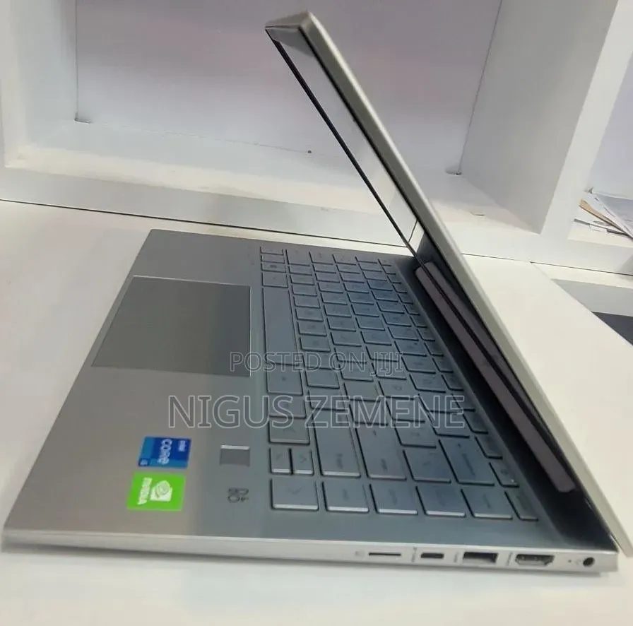 New Laptop HP Pavilion 14 16GB Intel Core i5 SSD 512GB