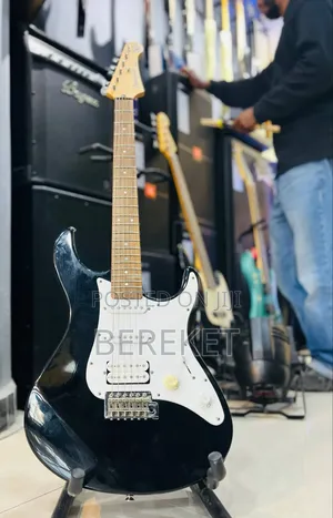 Yamaha Laclfical Lead Guitar ሊድ ጊታር