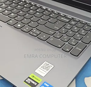 New Laptop Lenovo 16GB Intel Core i5 SSD 512GB