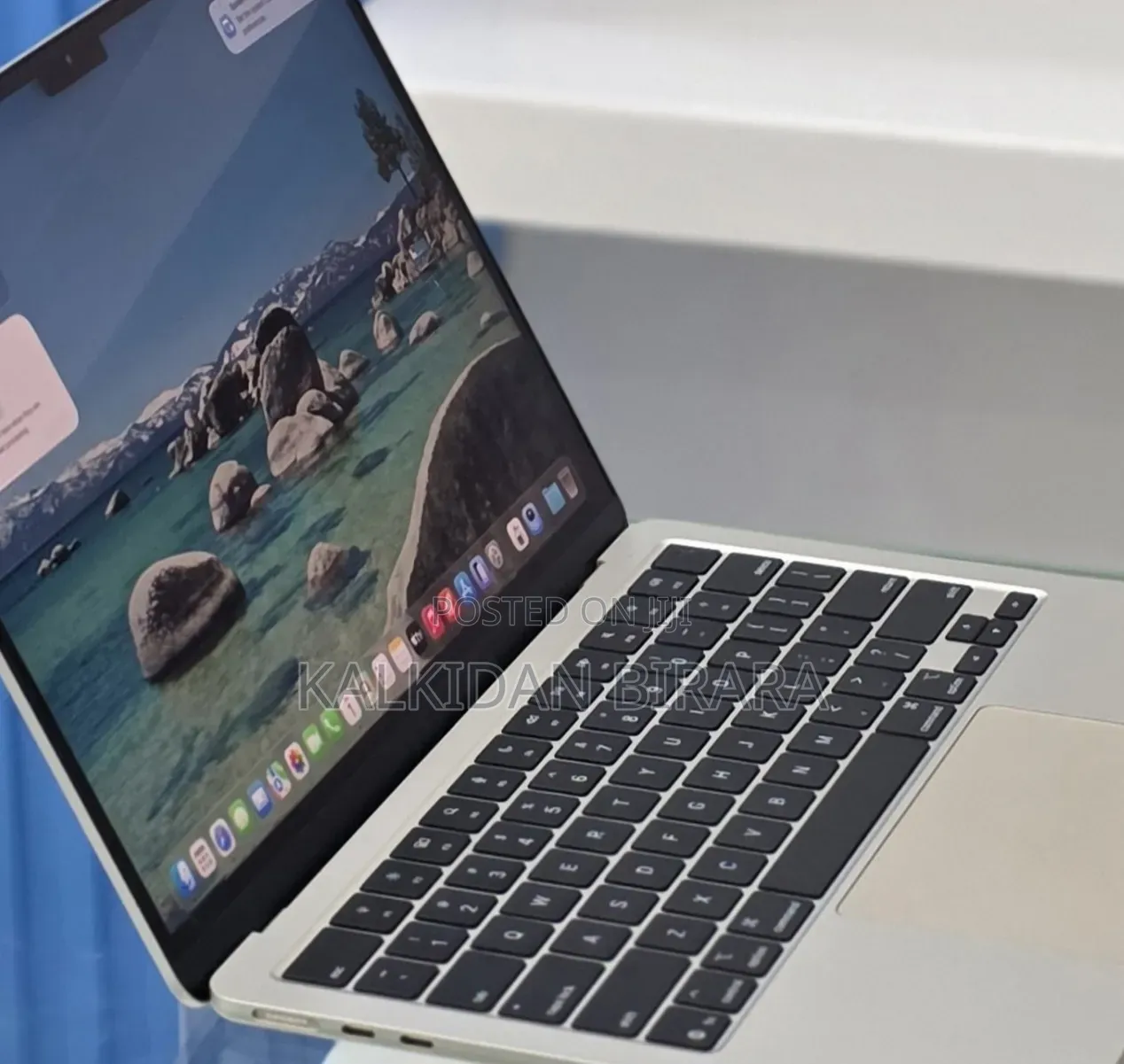 New Laptop Apple MacBook Air 2025 M4 16GB Apple M4 SSD 256GB