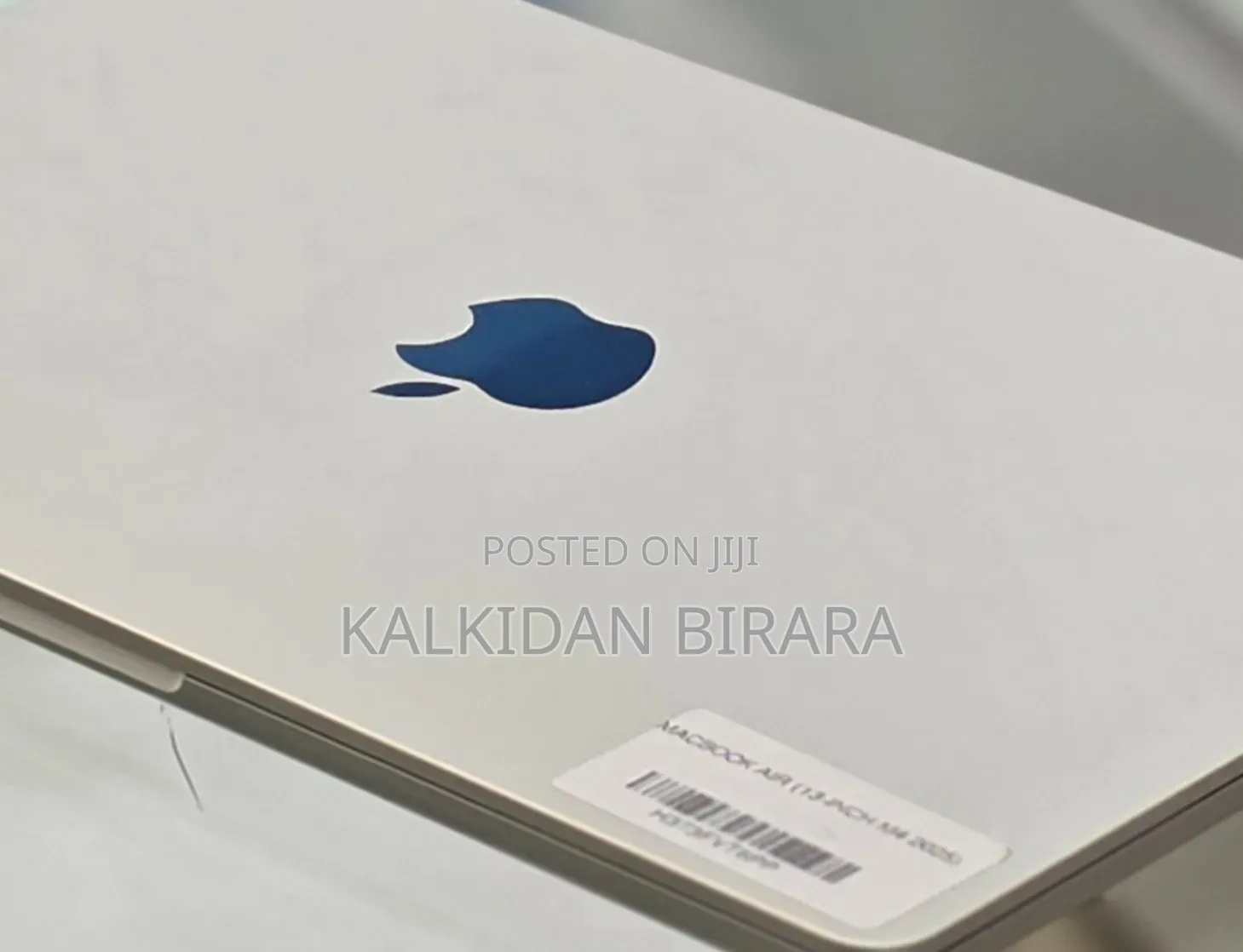 New Laptop Apple MacBook Air 2025 M4 16GB Apple M4 SSD 256GB