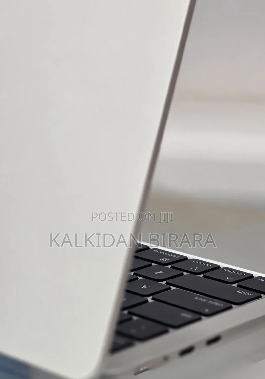 New Laptop Apple MacBook Air 2025 M4 16GB Apple M4 SSD 256GB