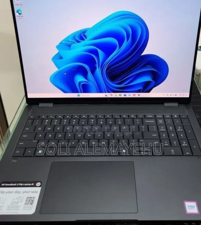 New Laptop HP OmniBook X Flip 16" 16GB Intel Core Ultra 7 SSD 1T