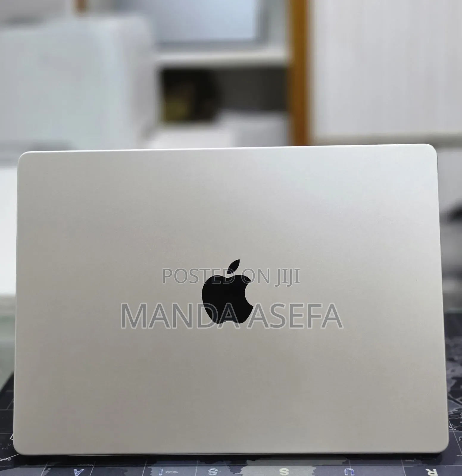 New Laptop Apple MacBook Pro 2024 M4 24GB Apple M4 SSD 512GB