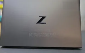New Laptop HP ZBook Firefly G8 16GB Intel Core i5 SSD 512GB