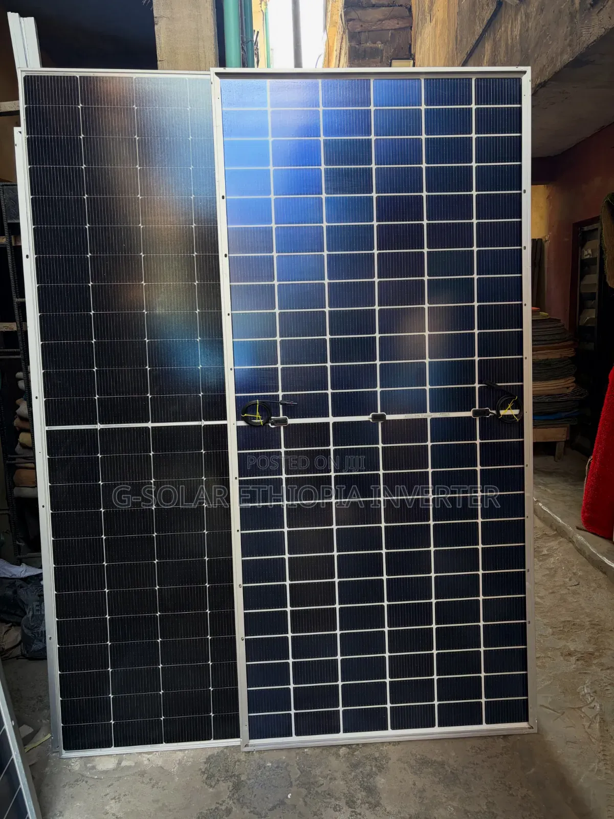 11kw Solar Power System in Ethiopia - 11kw-5.12kwh*2pc Lifepo4-9pc*620
