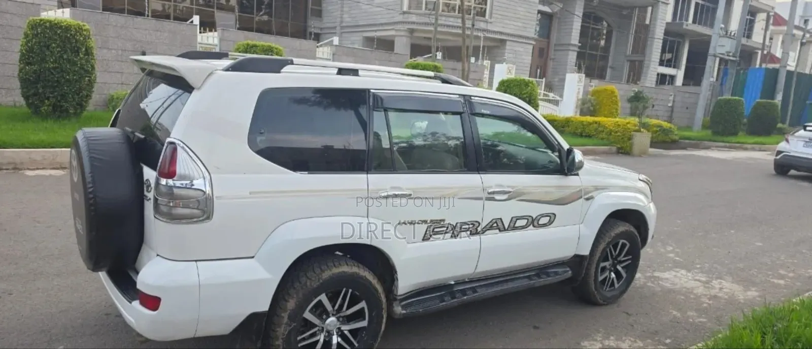Toyota Land Cruiser Prado 2006 White