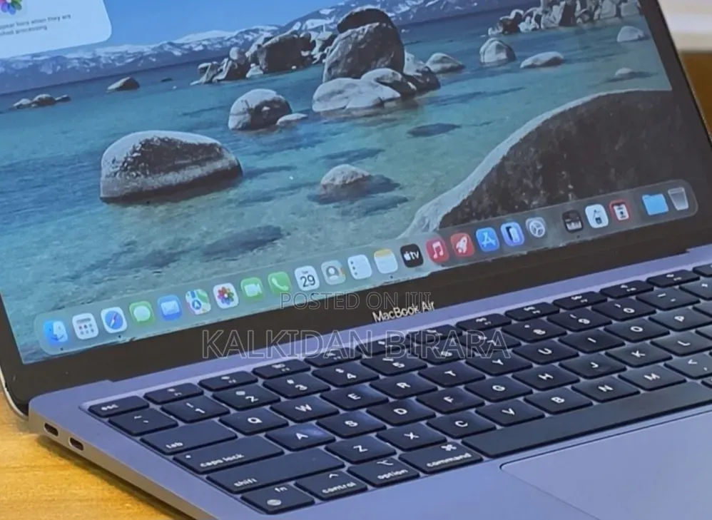 New Laptop Apple MacBook Air 2020 M1 16GB Apple M1 SSD 512GB
