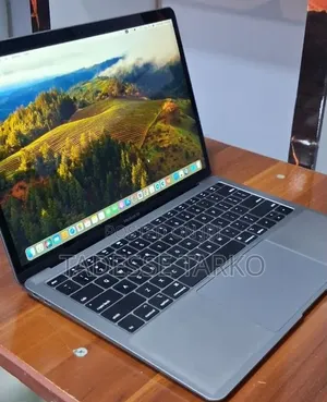New Laptop Apple MacBook Air 2019 8GB Intel Core i5 SSD 128GB