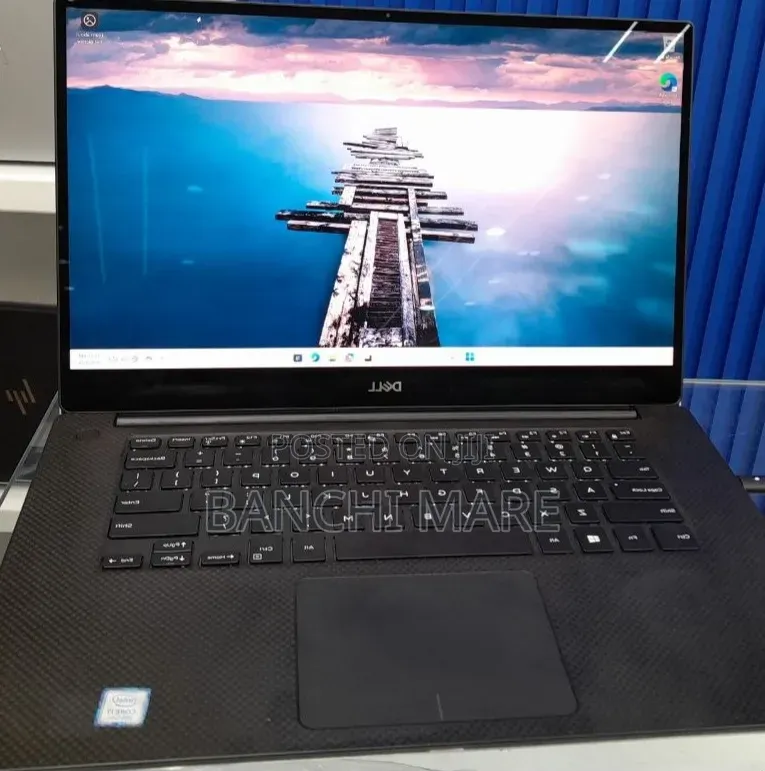New Laptop Dell Precision 5540 16GB Intel Core i7 SSD 512GB