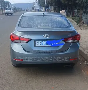 Hyundai Avante 2015 Gray
