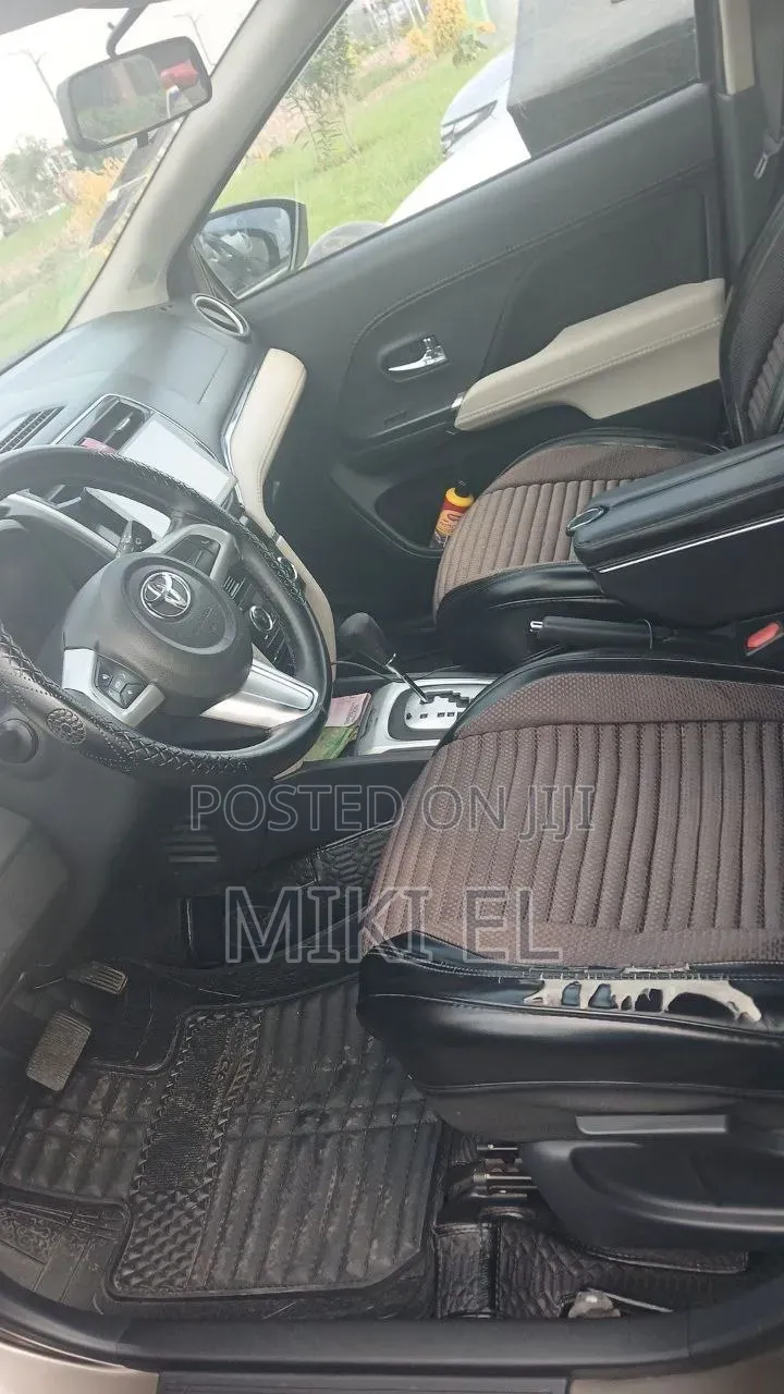 Toyota Rush 1.5 AWD 2021 Gray