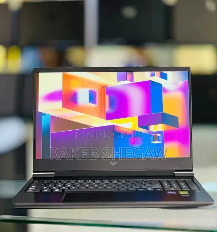 New Laptop HP Victus 16 16GB Intel Core i7 SSD 512GB