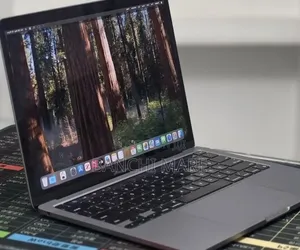 New Laptop Apple MacBook Pro 2020 M1 32GB Apple M1 Pro SSD 1T