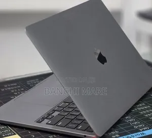 New Laptop Apple MacBook Pro 2020 M1 32GB Apple M1 Pro SSD 1T