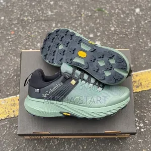 Columbia Waterproof for Hiking & Runes Made in Vietnam