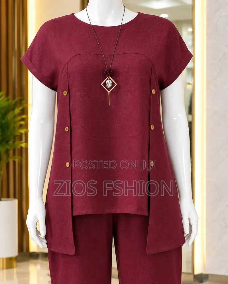 Elegant Burgundy 2-Piece Women’s Outfit With Wide-Leg Pants