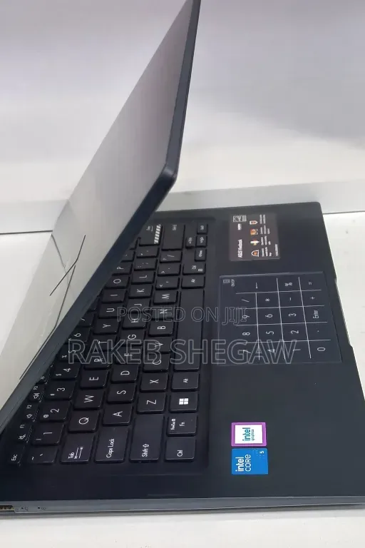 New Laptop Asus Vivobook 14 16GB Intel Core i5 SSD 512GB