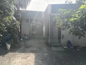 6bdrm House in Bishoftu Dukem, Oromia-Finfinne for sale