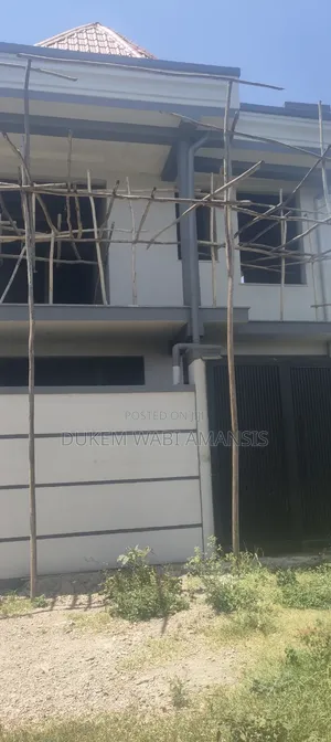 8bdrm Townhouse/Terrace in Bishoftu Jenesis, East Shewa for sale