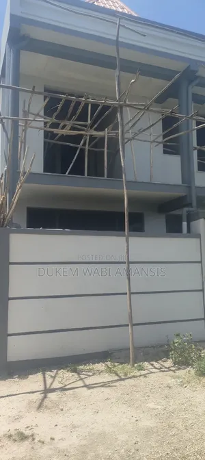 8bdrm Townhouse/Terrace in Bishoftu Jenesis, East Shewa for sale