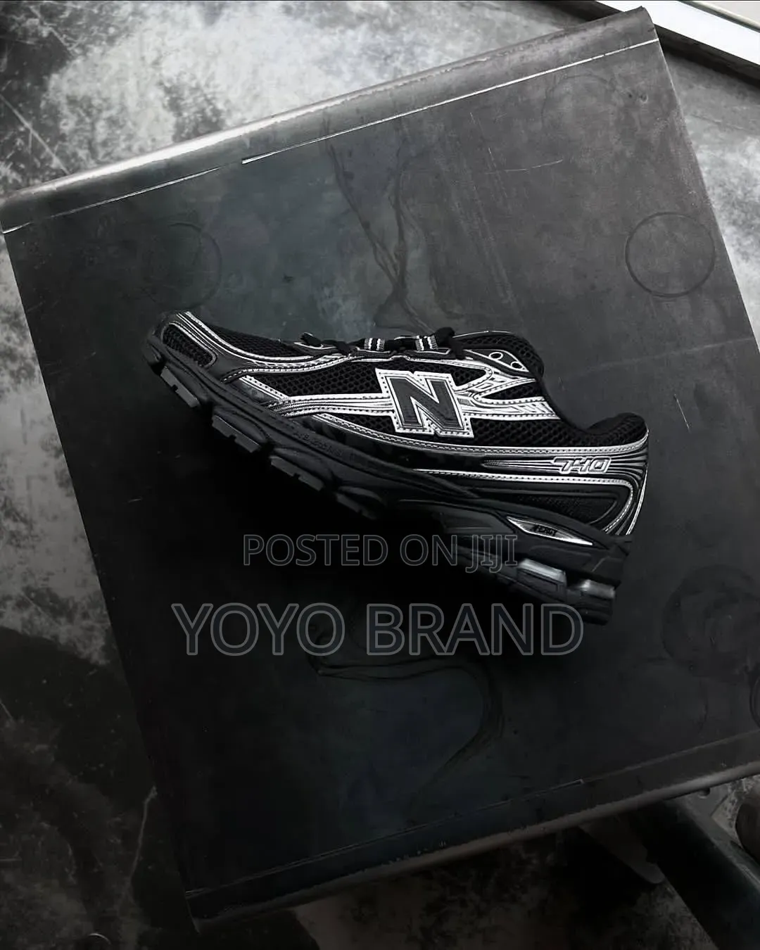New Balance 740 Black/Metallic Silver Unisex Fashion Sneakers
