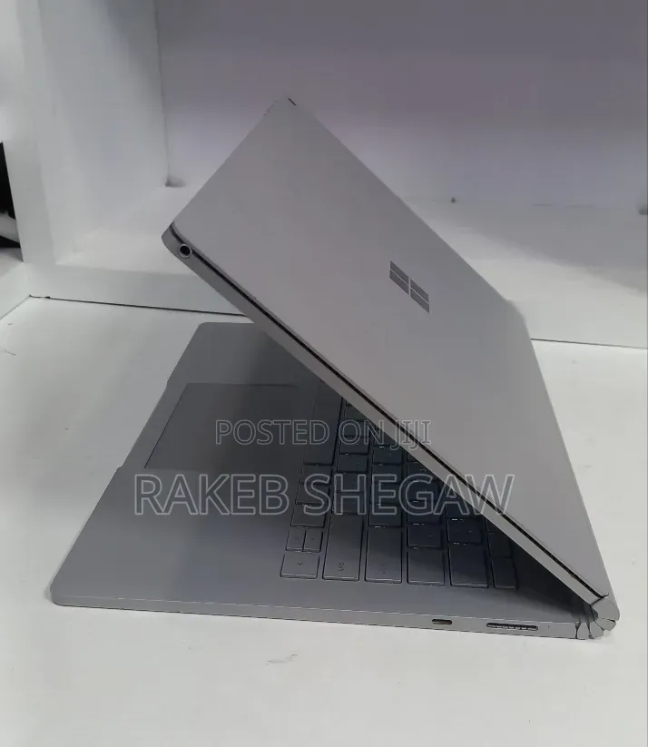 New Laptop Microsoft Surface 16GB Intel Core i5 SSD 512GB