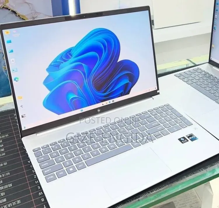 New Laptop HP Pavilion 15z 16GB Intel Core i7 SSD 1T