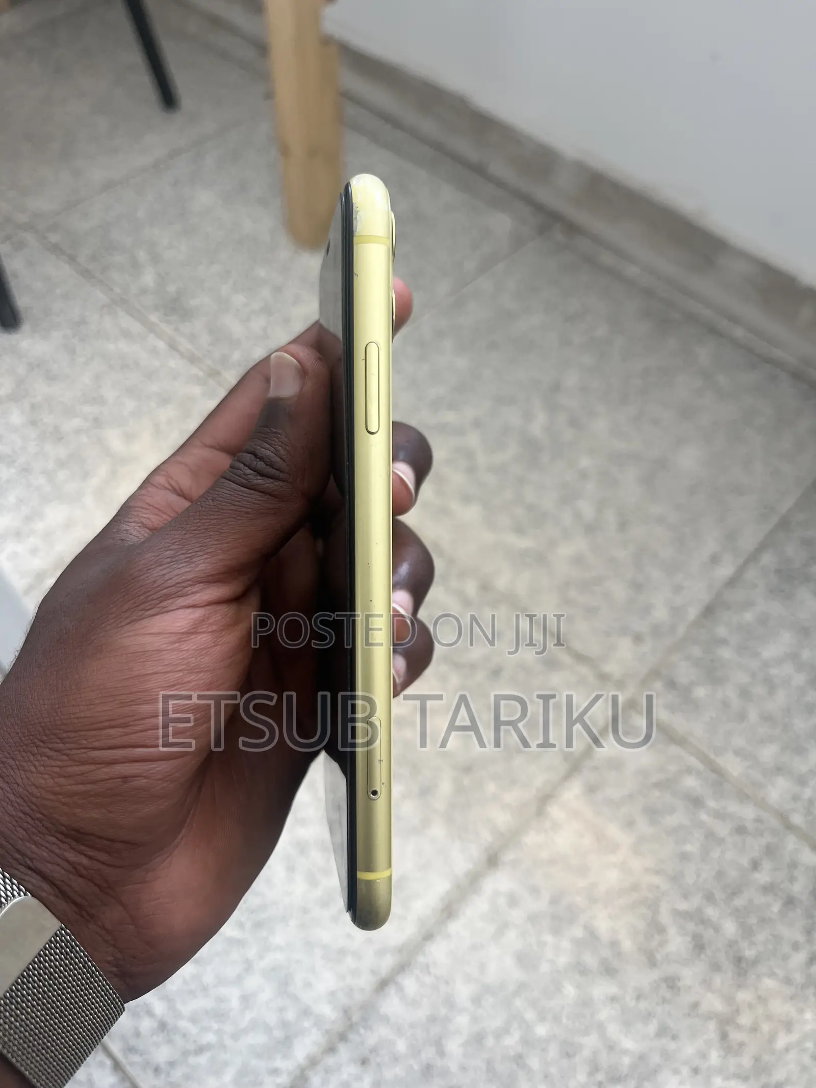 Apple iPhone 11 128 GB Yellow