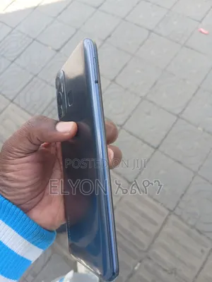 Infinix Hot 12 play 64 GB Black