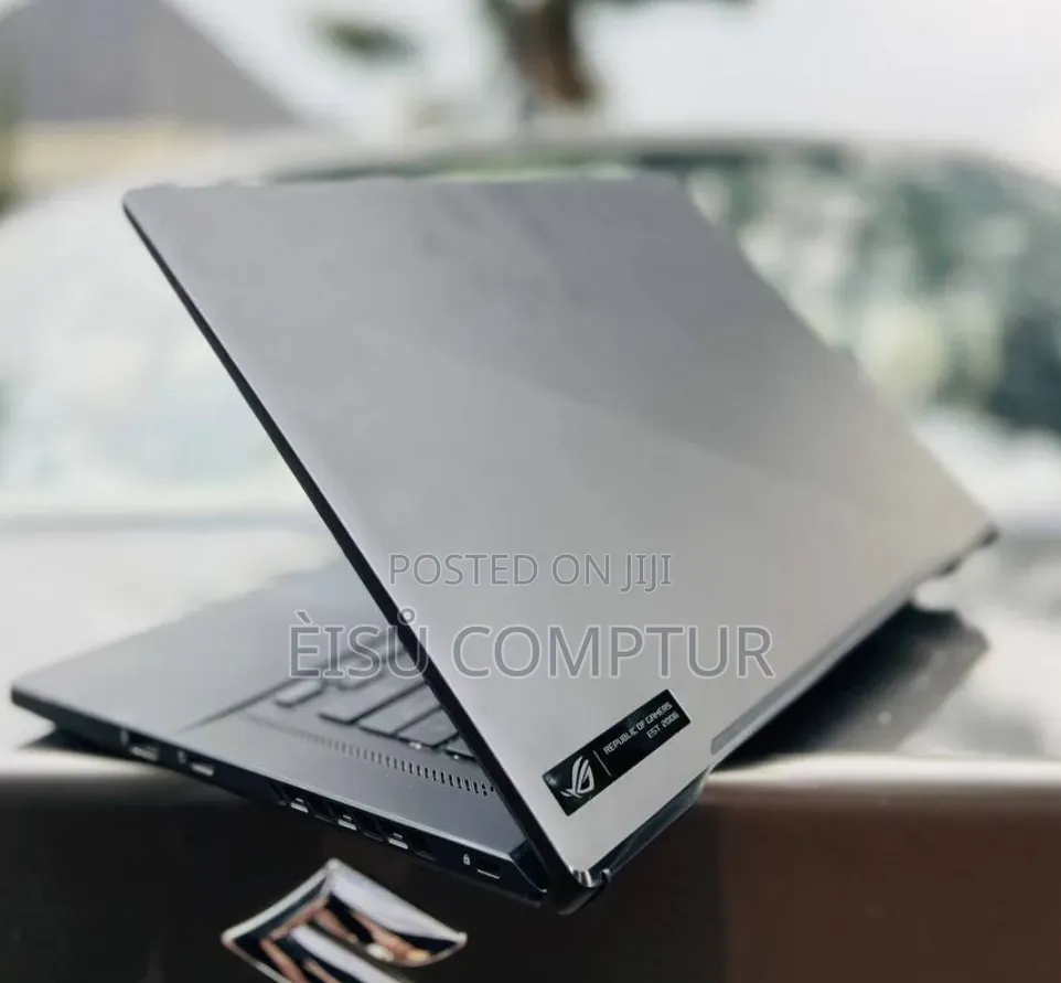 New Laptop Asus ROG Zephyrus M16 16GB Intel Core i7 SSD 512GB